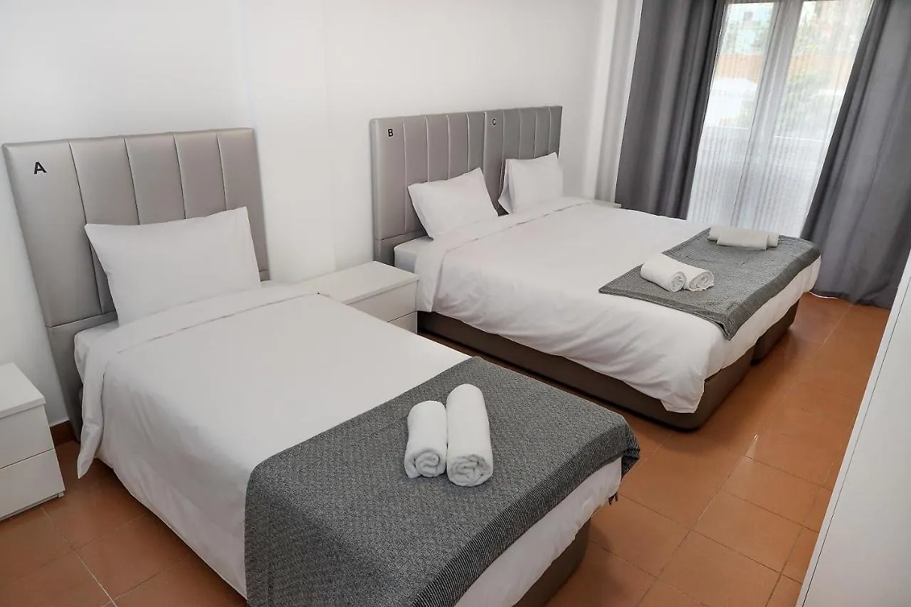 Hostel Lisbon Home Host