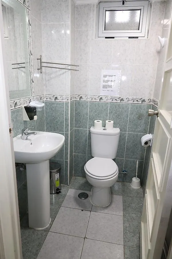 Lisbon Home Host